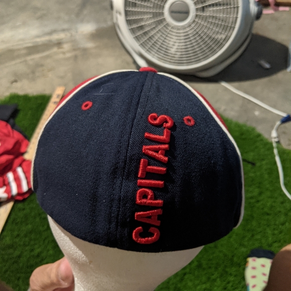 Zhats Washington Capitals Embroided Fitted Cap Size XL - Picture 3 of 7